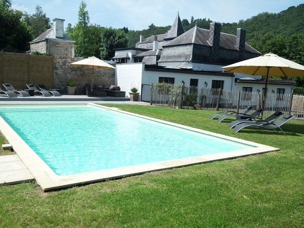 Villa Modern Mansion In Hasti Re Par Del With Pool à Hastiere-par-dela Extérieur photo